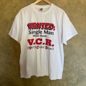 Vintage 90s Funny Wanted Single Man Graphic Tee